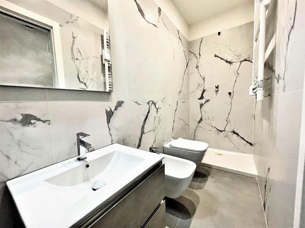 Acqua Azzurra Apartment La Spezia Bagian luar foto